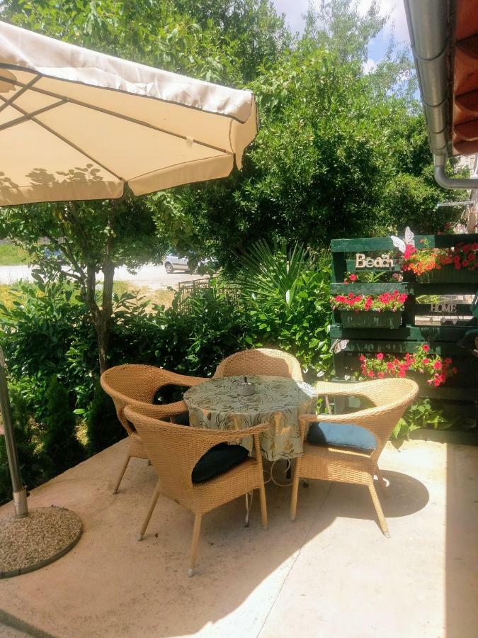 Lovely Apartment With Garden And Terrace Rijeka Exterior foto